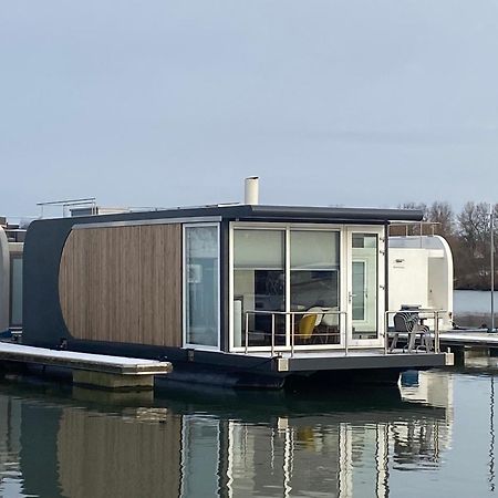 Houseboat Trinidad Hotel Maastricht Exterior foto
